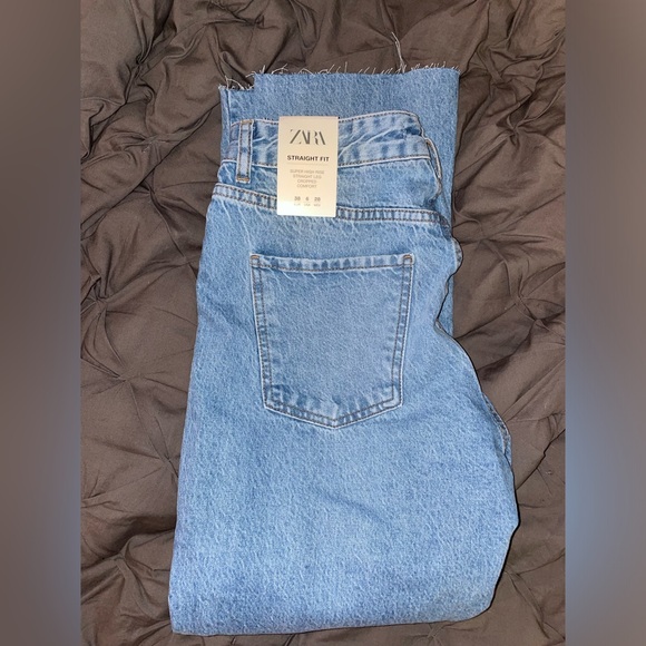 Zara Medium wash blue straight jeans - Picture 2 of 2